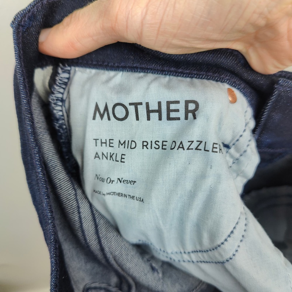 Mother The Mid Rise Dazzler Jeans size 26 Now or Never Dark Wash Stretch -HEMMED - Picture 9 of 15